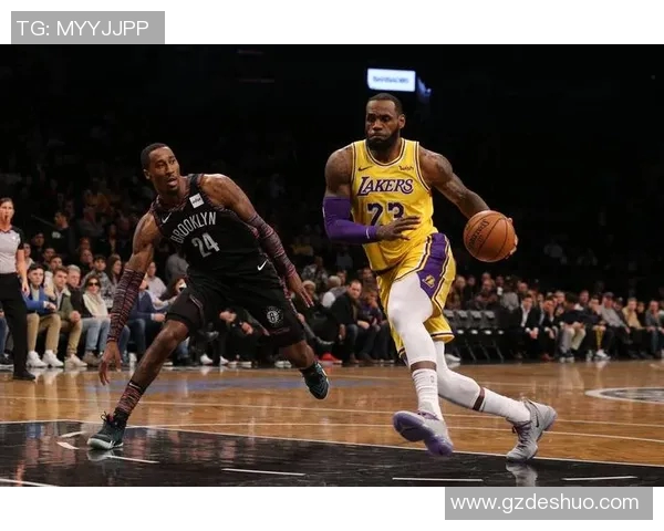 篮网与尼克斯的巅峰对决全场精彩瞬间回顾与分析