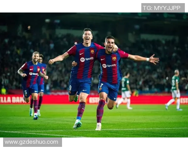 穆尔西亚对阵巴萨比赛前瞻分析及双方近期状态评估