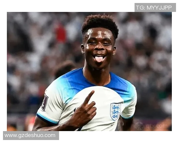 萨卡的足球之路：从青涩少年到英超明星的成长历程