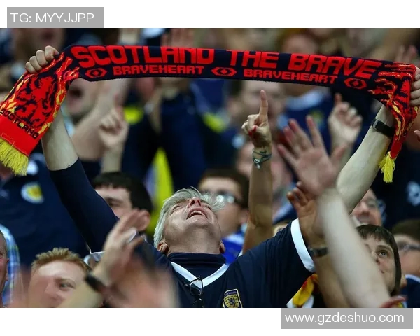 利物浦与利兹联激战结果揭晓球迷热议精彩瞬间与未来展望 利物浦与利兹联激战结果揭晓球迷热议精彩瞬间与未来展望