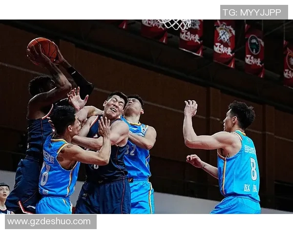 广东宏远与青岛激战正酣直播精彩瞬间不容错过