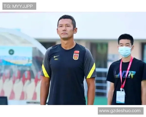 中国U17青年队迎战伊朗队全力争胜展现青春风采 中国U17青年队迎战伊朗队全力争胜展现青春风采