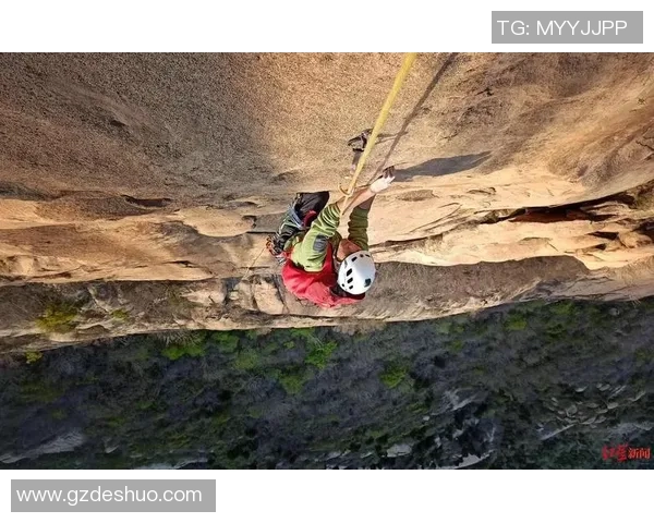 成都攀岩队灵活性创新高引领全国攀岩运动新潮流